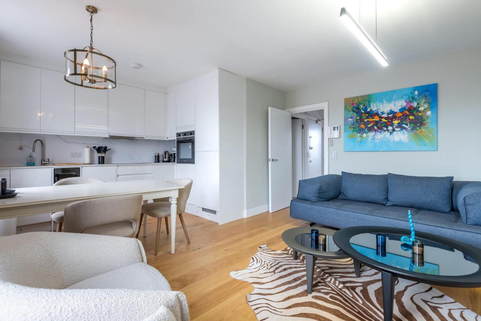 Elegant Designer On Abbey Road St Johns Wood *